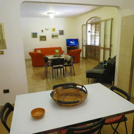 Dandi's House * Avola