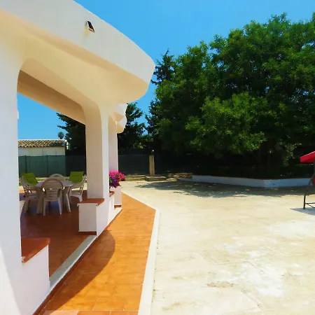 Holiday home Dandi's House